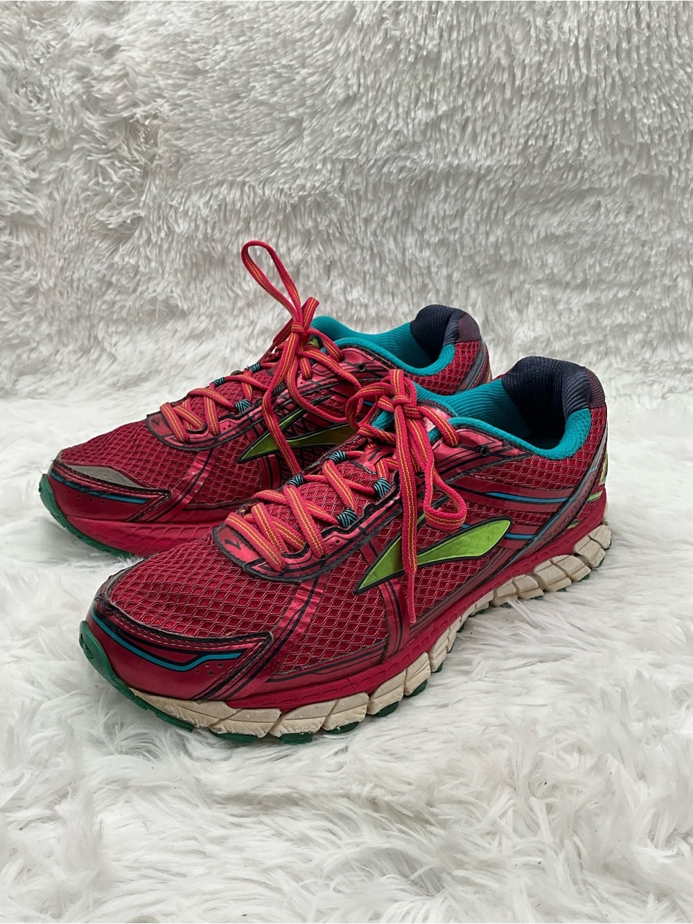 Brooks AdrenalinE GTS 15 Size 11 Punk Teal Running Shoes Athletic
